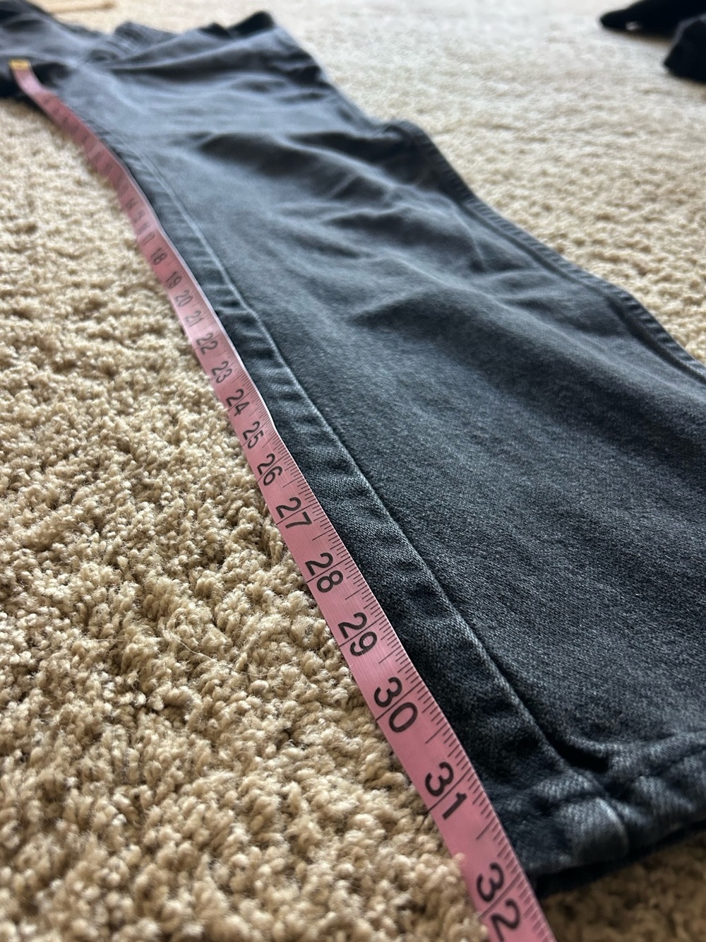 Wrangler Women’s Straight-Leg Jeans in Black - Picture 6 of 6